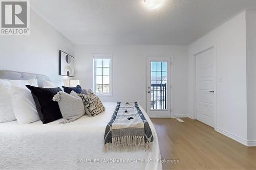 1402 Ripplewood Avenue, Oakville, ON - Indoor Photo Showing Bedroom