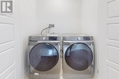 1402 Ripplewood Avenue, Oakville, ON - Indoor Photo Showing Laundry Room