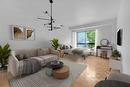 Bachelor - 205-1 Ch. De La Côte-Ste-Catherine, Montréal (Le Plateau-Mont-Royal), QC  - Indoor Photo Showing Living Room 