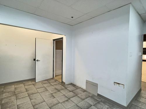 Interior - 327 Rue Des Forges, Trois-Rivières, QC - Indoor Photo Showing Other Room