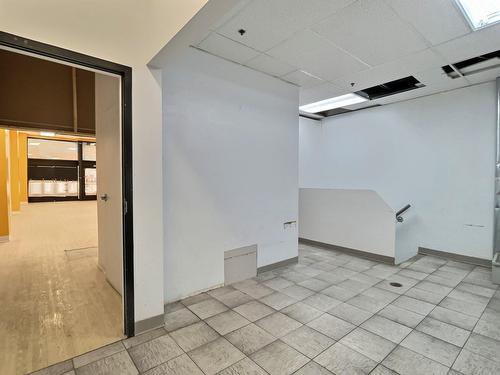 Interior - 327 Rue Des Forges, Trois-Rivières, QC - Indoor Photo Showing Other Room