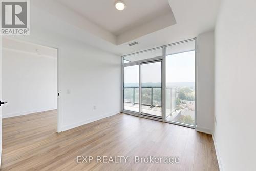 919 - 2782 Barton Street E, Hamilton, ON - Indoor Photo Showing Other Room