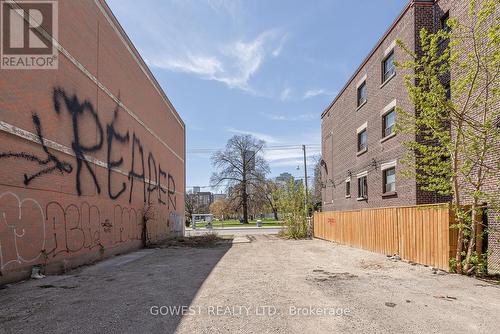 313 Sherbourne Street, Toronto, ON 