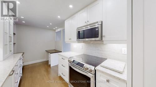 803 - 47 St Clair Avenue W, Toronto, ON - Indoor Photo Showing Kitchen With Upgraded Kitchen
