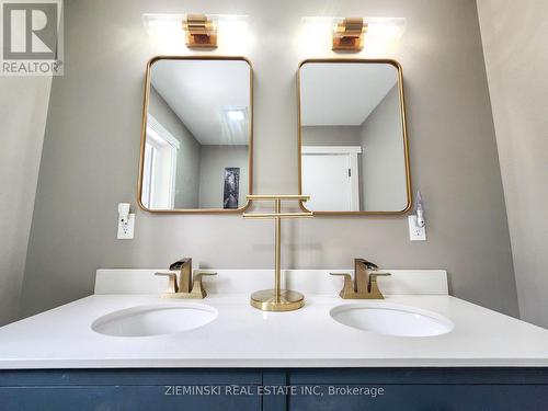 1016 Highway Beach Road, Iroquois Falls, ON - Indoor Photo Showing Bathroom