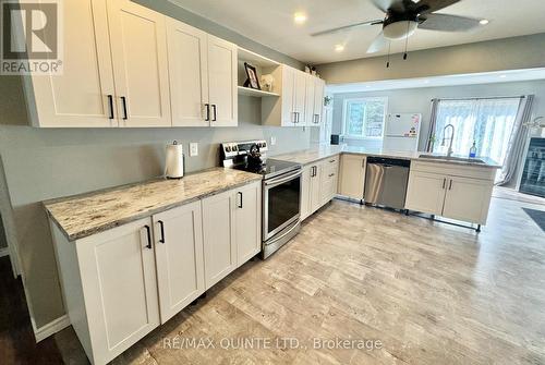 109006 Hwy 7 Highway, Tweed (Elzevir (Twp)), ON - Indoor Photo Showing Kitchen