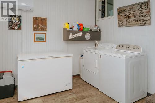 260 Main Street, Traytown, NL - Indoor Photo Showing Laundry Room