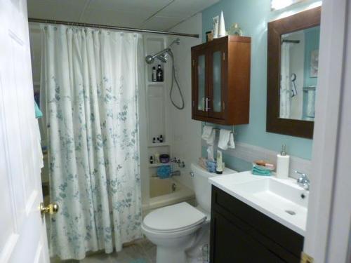 103 800 Gordon Street, Thunder Bay, ON - Indoor Photo Showing Bathroom