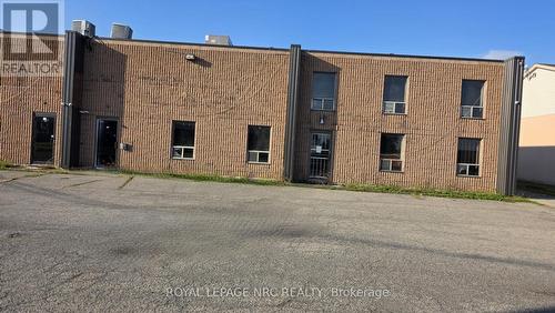 12-18 Clark Street S, Welland (Broadway), ON 