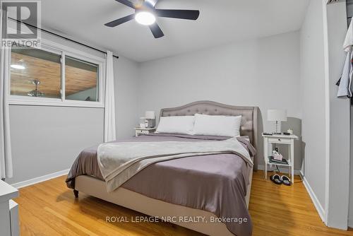 243 Gross Avenue, Welland (Broadway), ON - Indoor Photo Showing Bedroom