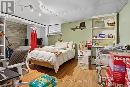 243 Gross Avenue, Welland (Broadway), ON - Indoor Photo Showing Bedroom