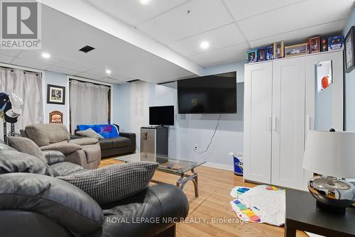 243 Gross Avenue, Welland (Broadway), ON - Indoor