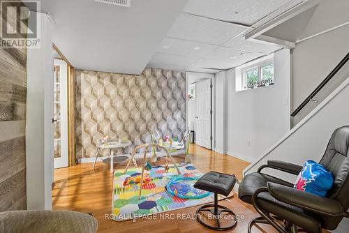 243 Gross Avenue, Welland (Broadway), ON - Indoor