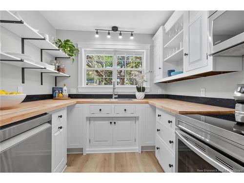 260 Woodbridge St, Fredericton, NB 