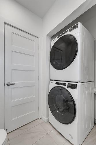 Laundry room - 5-680 13E Avenue, Montréal (Lachine), QC - Indoor Photo Showing Laundry Room