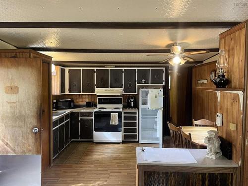 9770 Highway 8, Caledonia, NS 