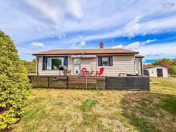 4330 Northfield Road  Watford, NS B0R 1E0