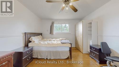 19 Flamingo Crescent, Brampton, ON - Indoor Photo Showing Bedroom