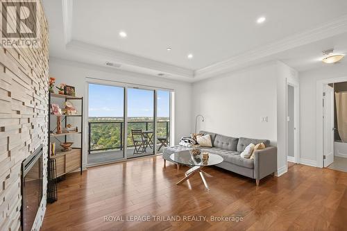 2308 - 505 Talbot Street, London East (East F), ON - Indoor Photo Showing Living Room