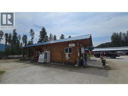 991 West Frontage Road, Blue River, BC 