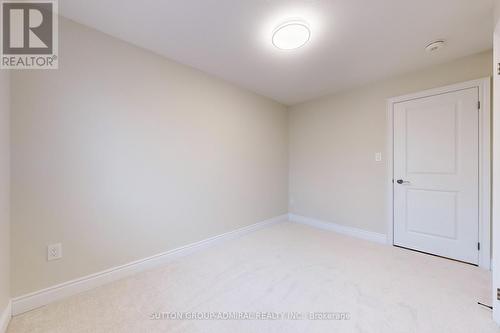 123 Arnold Crescent, New Tecumseth, ON - Indoor Photo Showing Other Room