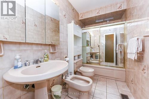3350 Lehigh Crescent, Mississauga, ON - Indoor Photo Showing Bathroom
