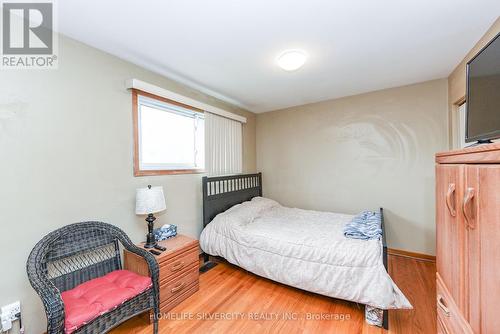 3350 Lehigh Crescent, Mississauga, ON - Indoor Photo Showing Bedroom