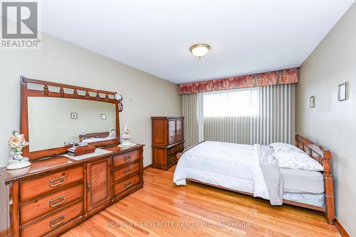 3350 Lehigh Crescent, Mississauga, ON - Indoor Photo Showing Bedroom