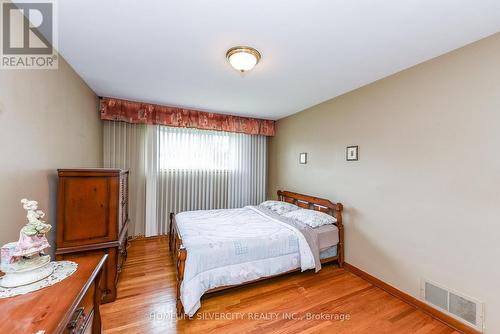 3350 Lehigh Crescent, Mississauga, ON - Indoor Photo Showing Bedroom
