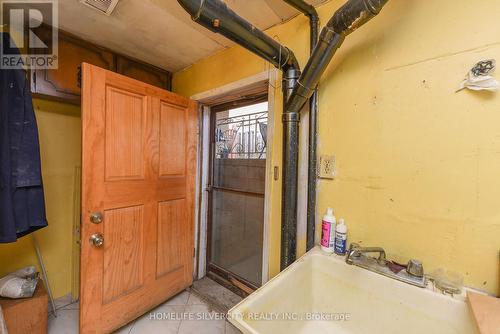 3350 Lehigh Crescent, Mississauga, ON - Indoor