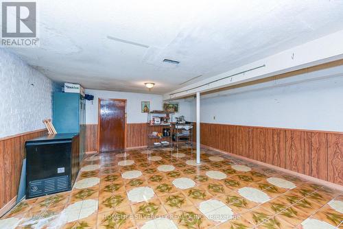 3350 Lehigh Crescent, Mississauga, ON - Indoor Photo Showing Other Room