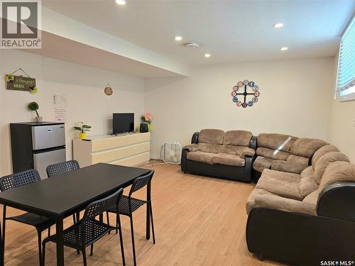 1811 20Th Street W, Saskatoon, SK - Indoor Photo Showing Living Room