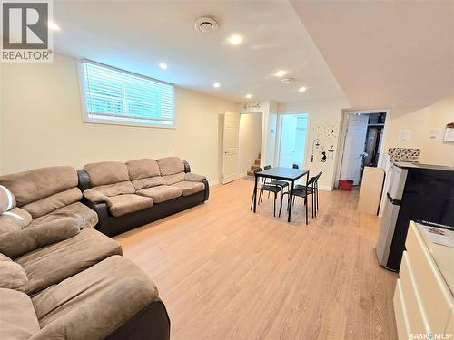 1811 20Th Street W, Saskatoon, SK - Indoor Photo Showing Living Room