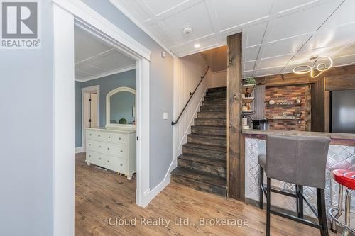 9449 Wellington 22 Road, Erin, ON - Indoor Photo Showing Other Room