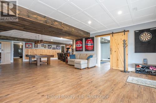 9449 Wellington 22 Road, Erin, ON - Indoor