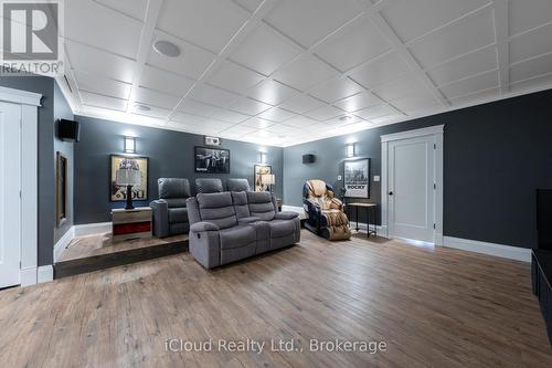 9449 Wellington 22 Road, Erin, ON - Indoor