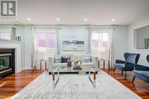 32 Frobisher Street, Richmond Hill, ON - Indoor Photo Showing Living Room With Fireplace