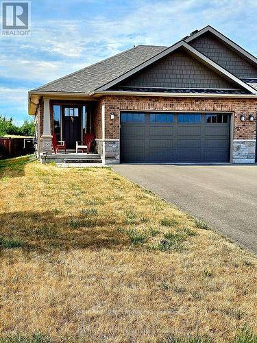 100 Spruce Gardens Court, Belleville, ON - Outdoor