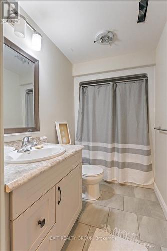 35 Ledgerock Court, Quinte West (Sidney Ward), ON - Indoor Photo Showing Bathroom