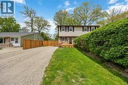 110 FAIRVIEW PLACE  Sarnia, ON N7S 4E1