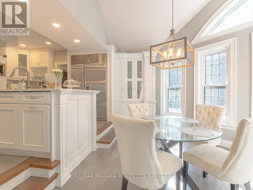 10187 Lakeshore Road W, Wainfleet (Lakeshore), ON - Indoor Photo Showing Dining Room