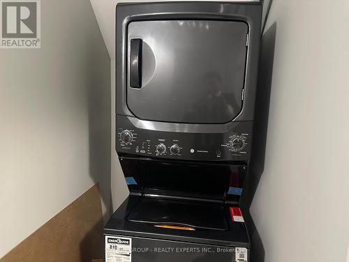 14 - 10 South Creek Drive, Kitchener, ON - Indoor Photo Showing Laundry Room