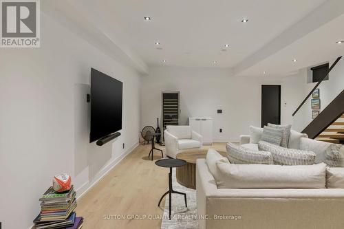 20A Broadview Avenue, Mississauga, ON - Indoor