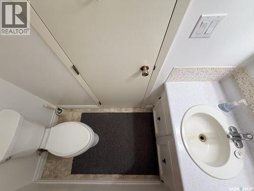 568 Poplar Crescent, Shaunavon, SK - Indoor Photo Showing Bathroom