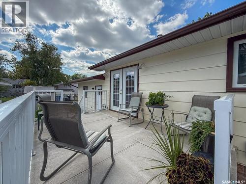 568 Poplar Crescent, Shaunavon, SK - Outdoor With Deck Patio Veranda With Exterior