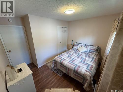 568 Poplar Crescent, Shaunavon, SK - Indoor Photo Showing Bedroom
