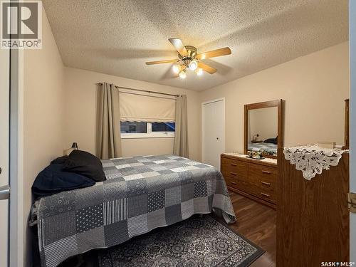 568 Poplar Crescent, Shaunavon, SK - Indoor Photo Showing Bedroom