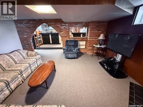 568 Poplar Crescent, Shaunavon, SK - Indoor