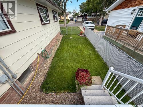 568 Poplar Crescent, Shaunavon, SK - Outdoor With Exterior