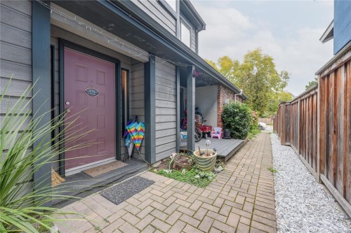 111 Michigan St, Victoria, BC 